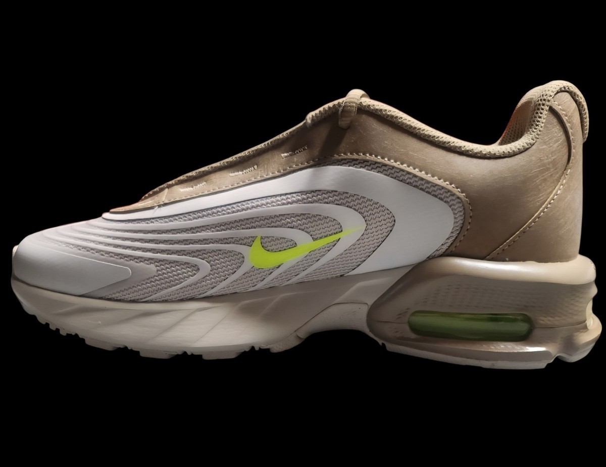 Nike Air Max Fire Light Bone Men’s 8.5 New W/Box Running Sneakers  — product photo 7 of 15
