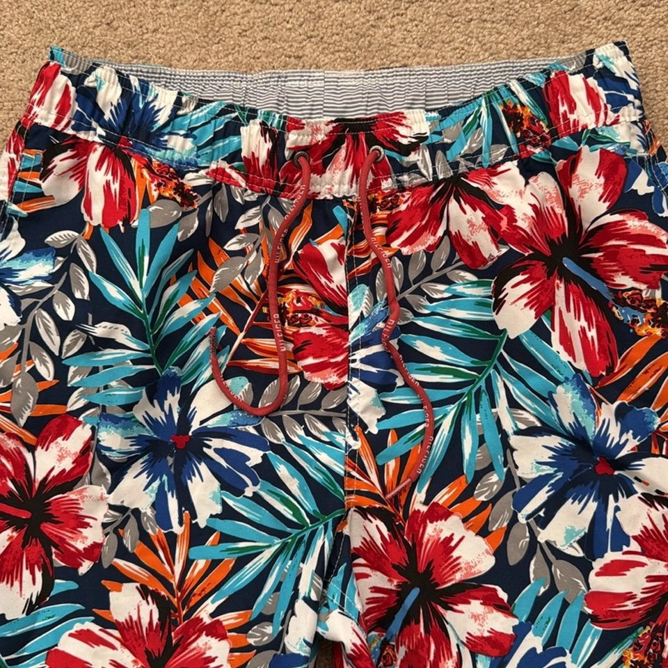 Tommy Hilfiger Men's Hawaiian Floral Swim Trunks Board Shorts Size Medium - Image 2 of 4