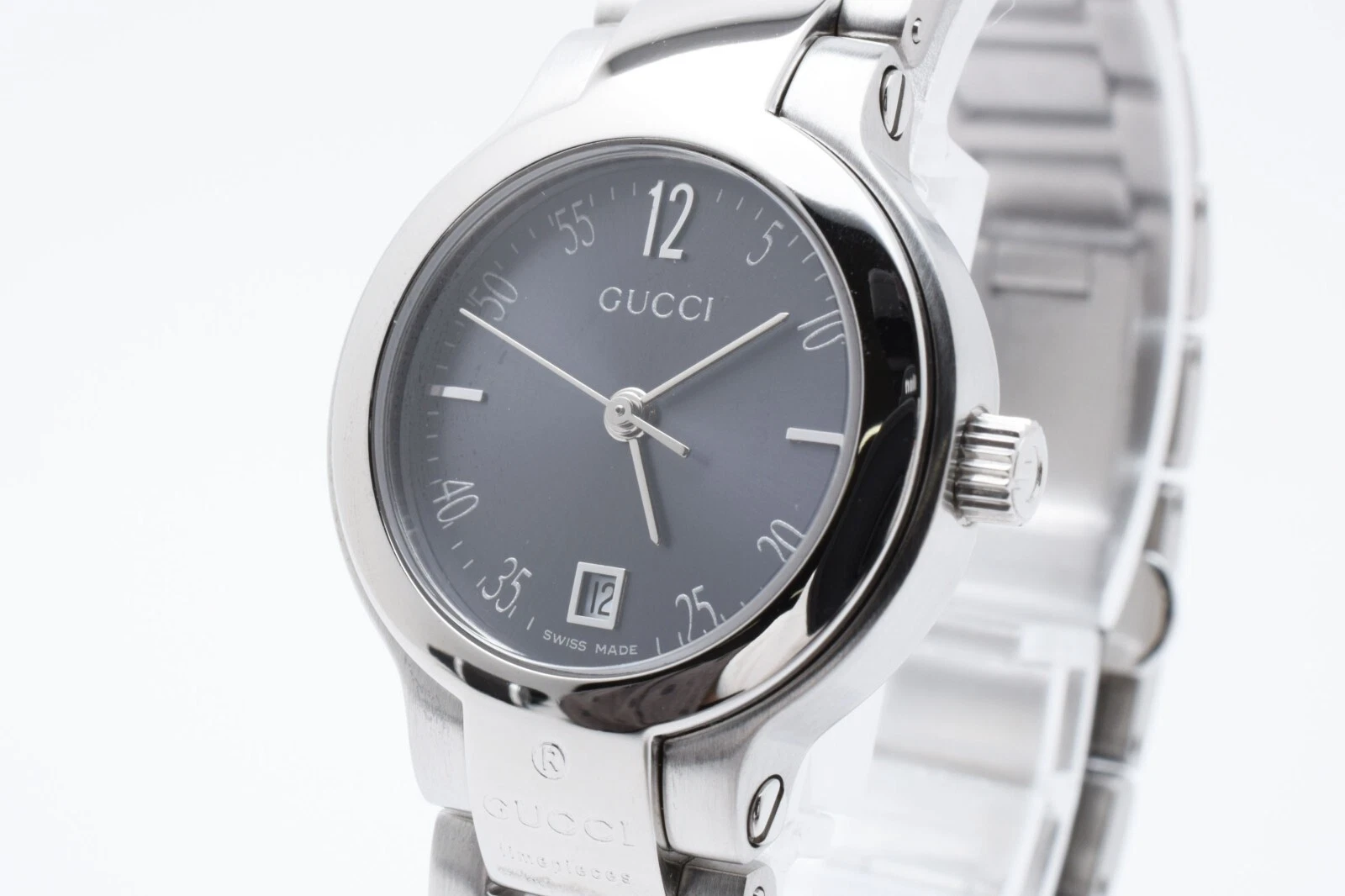 Montre femme vintage Gucci 8900L cadran noir argenté date quartz presque comme neuve Japon