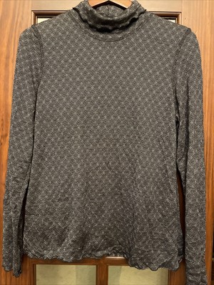 sno skins turtleneck