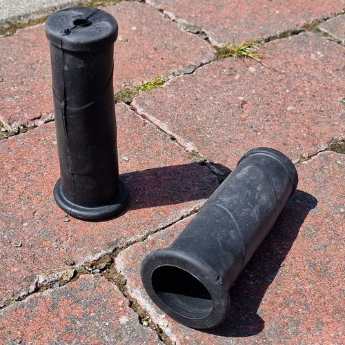 2 Stück Schubkarren Griffe - Gummi Abdeckung 30mm Innendurchmesser