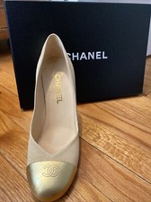CHANEL HIGHT Heels Silk With Gold Emblem SIZE 39 1/2
