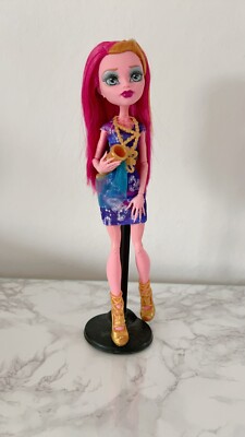 Mattel | Monster High | Gigi Grant | Freaky Field Trip | Doll | with Book