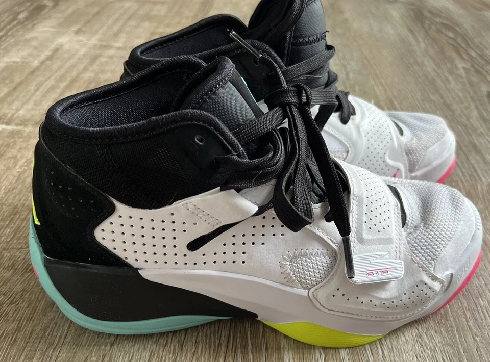 Size 4.5 - Jordan Zion 2 PF Dynamic Turquoise - Image 2 of 4