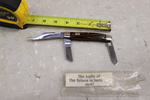 NEW Vintage Colonial Prov USA 3 Blades Closed Folding Pocket Knife