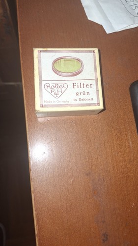 Rollei Camera Lens Filters 28 mm Filter GERMANY IN BAJONETT Rollei-Grun - Picture 1 of 3