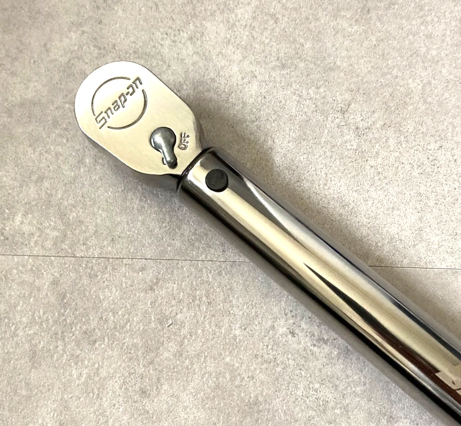 Snap-on QE2RN100R 3/8" Drive Ajustable Click-Type Torque Wrench Nuevo En Caja - Imagen 3 de 4