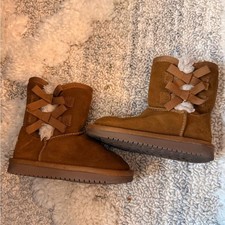 Ugg Koolaburra Brown Suede Boots with Bow Detail kids size 10 Trendy Bebe