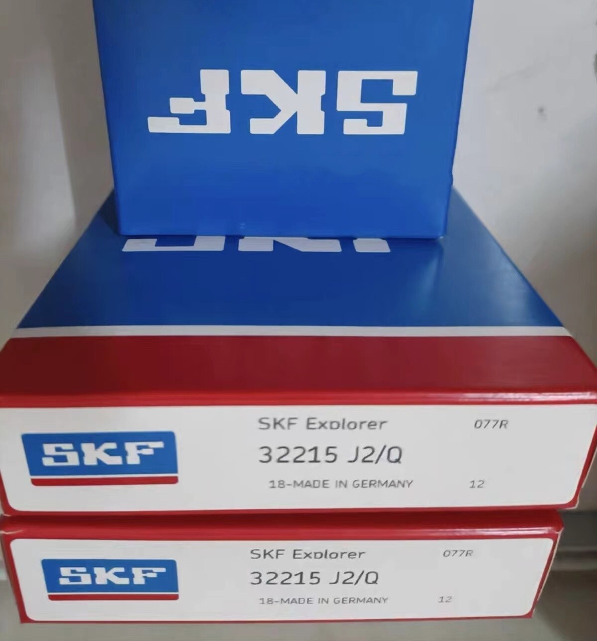 SKF 32215 J2/Q Tapered Roller Bearing 75x130x33mm 1PCS NN