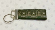 US Army medium key chain. MAKES A GREAT GIFT CHELLE