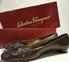 Salvatore Ferragamo Vara Boutique Shimmer Leaf Flats Womens 6B Italy