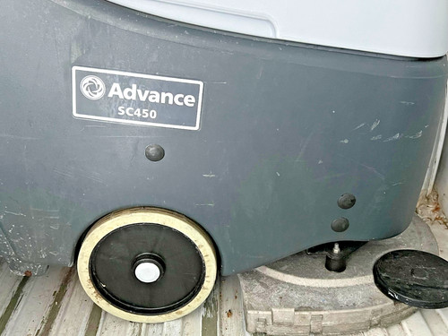 Advance SC450 Floor Scrubber – Commercial Auto Scrubber – Pick up