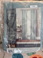 Pannello foderato plissettato pizzicato Peri Spellbound 32"L x 95"L retro in blu