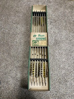 SET TWELVE VINTAGE BEAR EASTON ALUMINUM ARROWS 29  NEW NOS