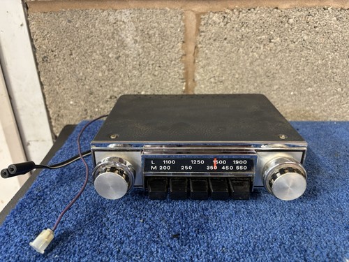 Radiomobile 1085x Classic Car Radio - Tested & working