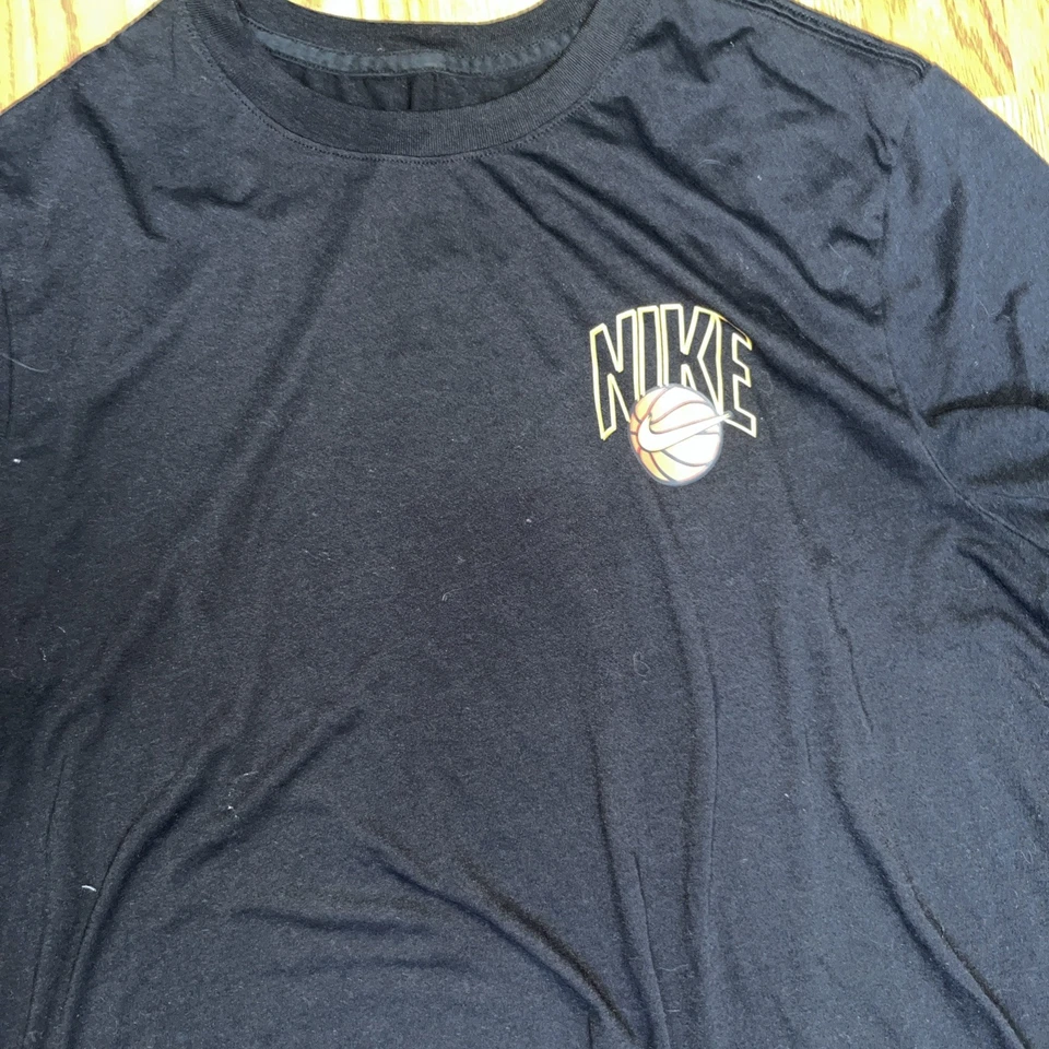 Camisa Nike Dri-Fit Aros de Baloncesto Rosa Floral Negra Talla Grande L Para Hombres Foto 4 de 4