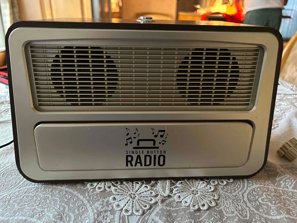 One Button Radio w. Large Analog Buttons for Memory Loss/Vision Impairment - Image 2 of 4