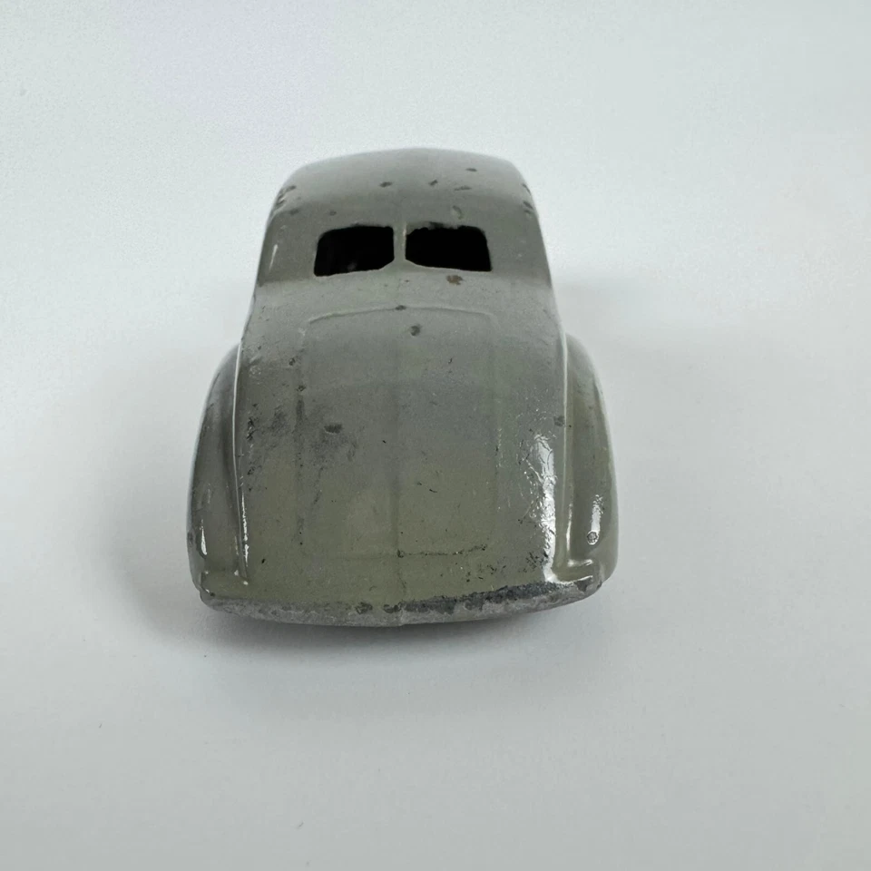 Dinky 39F Studebaker State Commander Light Grey - very good unboxed — 第 4/4 张图片