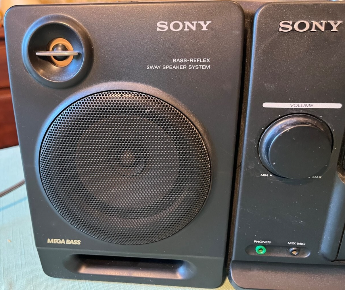 Sony CFD-440 Boombox CD Player Radio Cassette-Corder Am/Fm