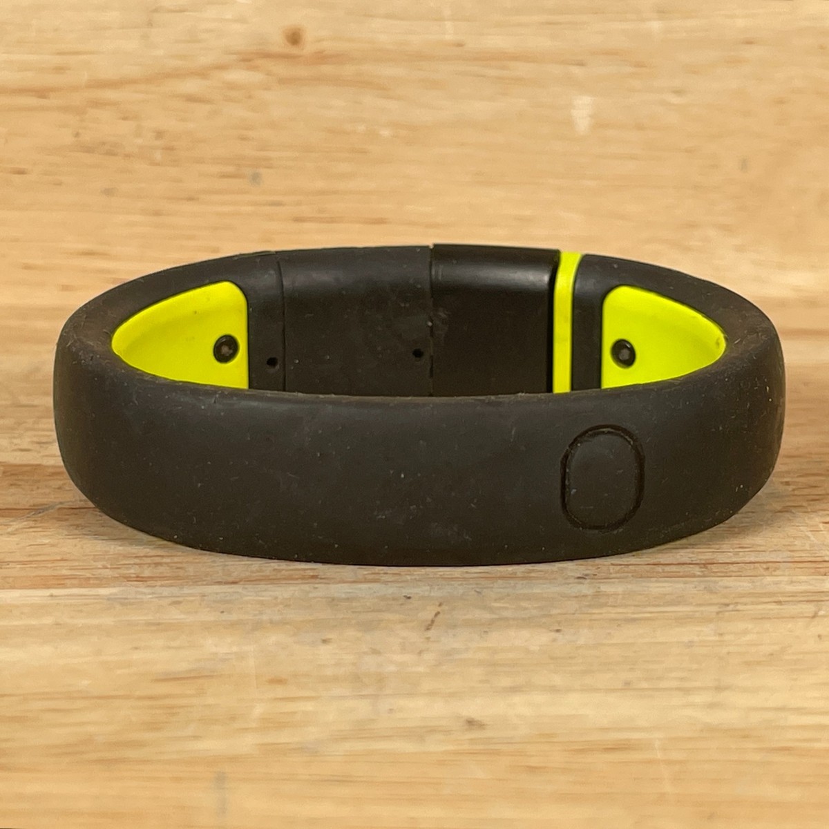 ウエイトトレーニング NIKE FUELBAND Nike+ FuelBand SE WM0110-071-S Black LED Bluetooth Fitness