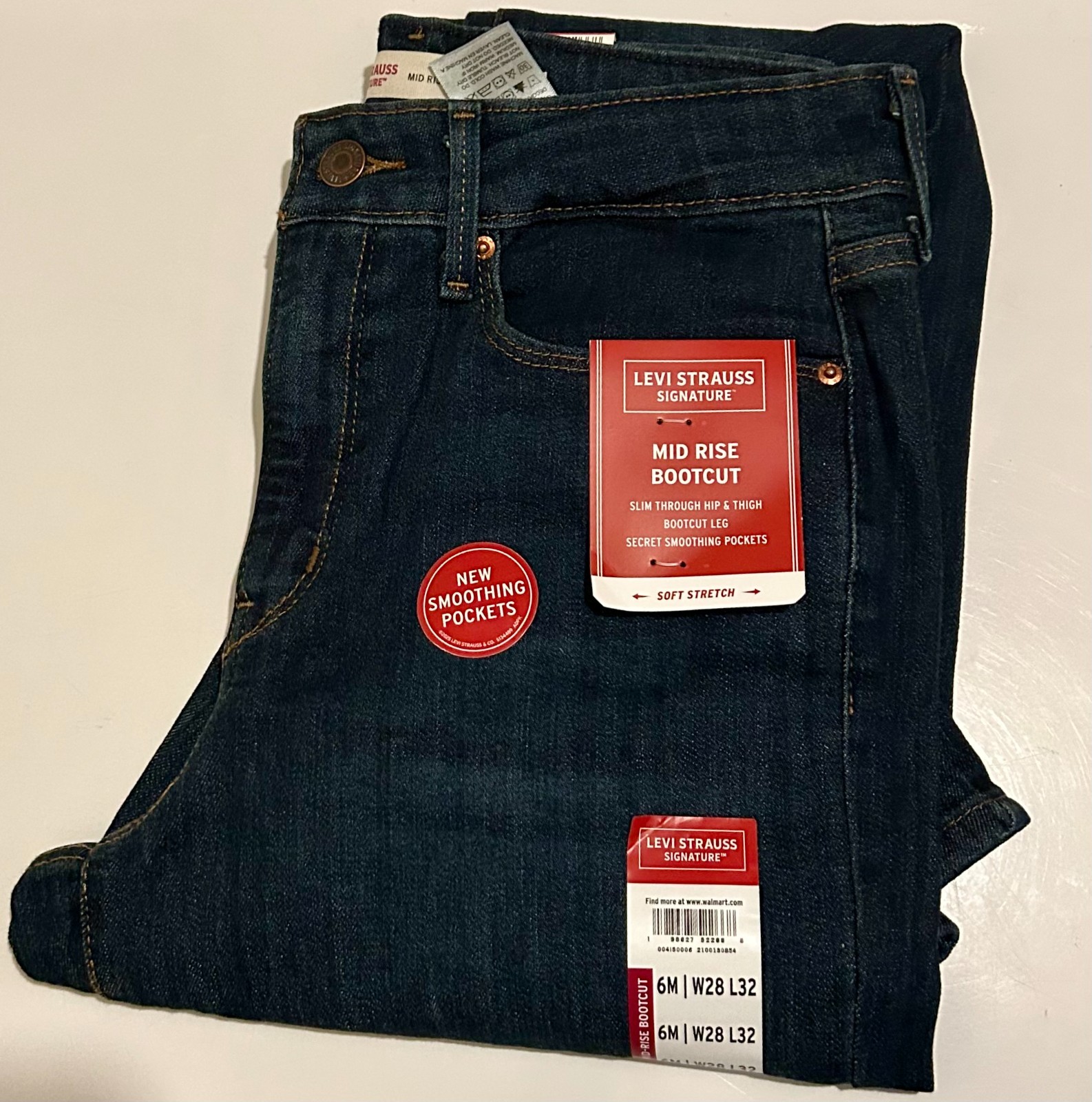 Levi Signature Dark Wash Denim Mid Rise Bootcut Jean Women 2