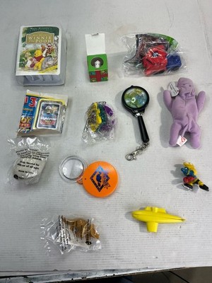 Lot of 12 Vintage Miscellaneous Small Toys Z