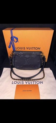 Louis  Vuitton Multi Pochette Accessoires Cross-body Bag Black Monogram Leather.