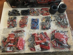 LEGO 42029 TECHNIC Customized Pick-Up Truck 2-in-1 Retired model New damaged box