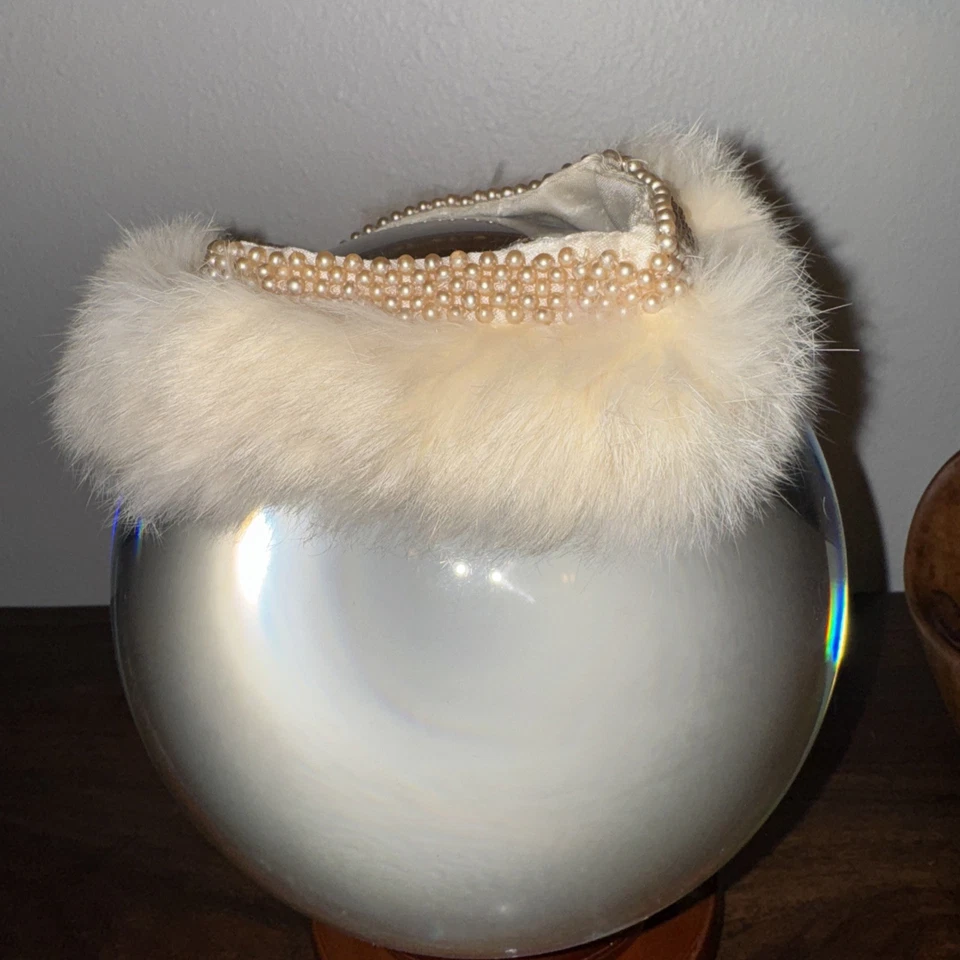 Cuello vintage de piel de conejo crema y perlas de imitación hecho a mano con cuentas satinadas Japón Foto 4 de 4