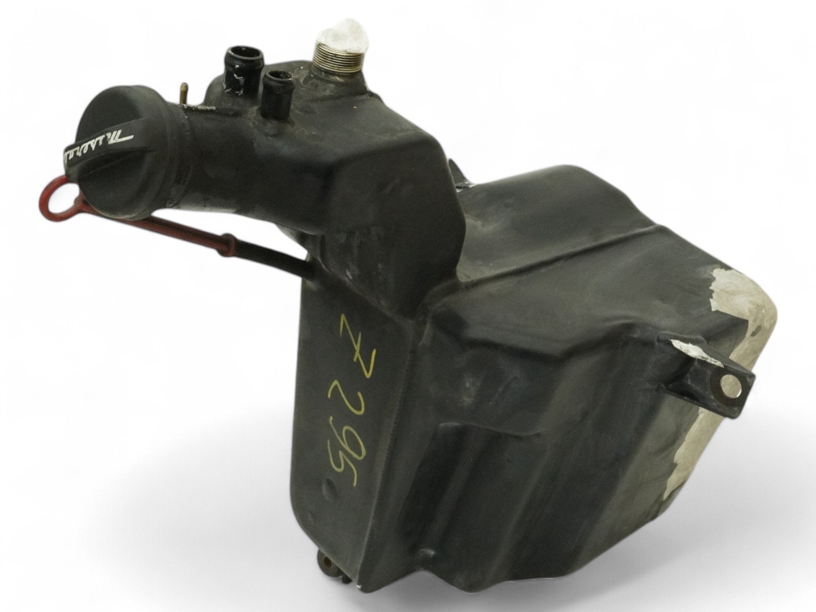 2002 - 2004 MASERATI SPYDER M138 OIL TANK RESERVOIR BOTTLE ENGINE MOTOR OEM