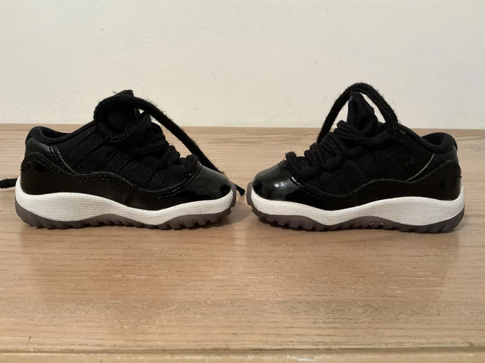 Air Jordan 11 Shoes Toddler Size 5C Lot of 2 Black Space Jam White Legend Blue - Image 4 of 4
