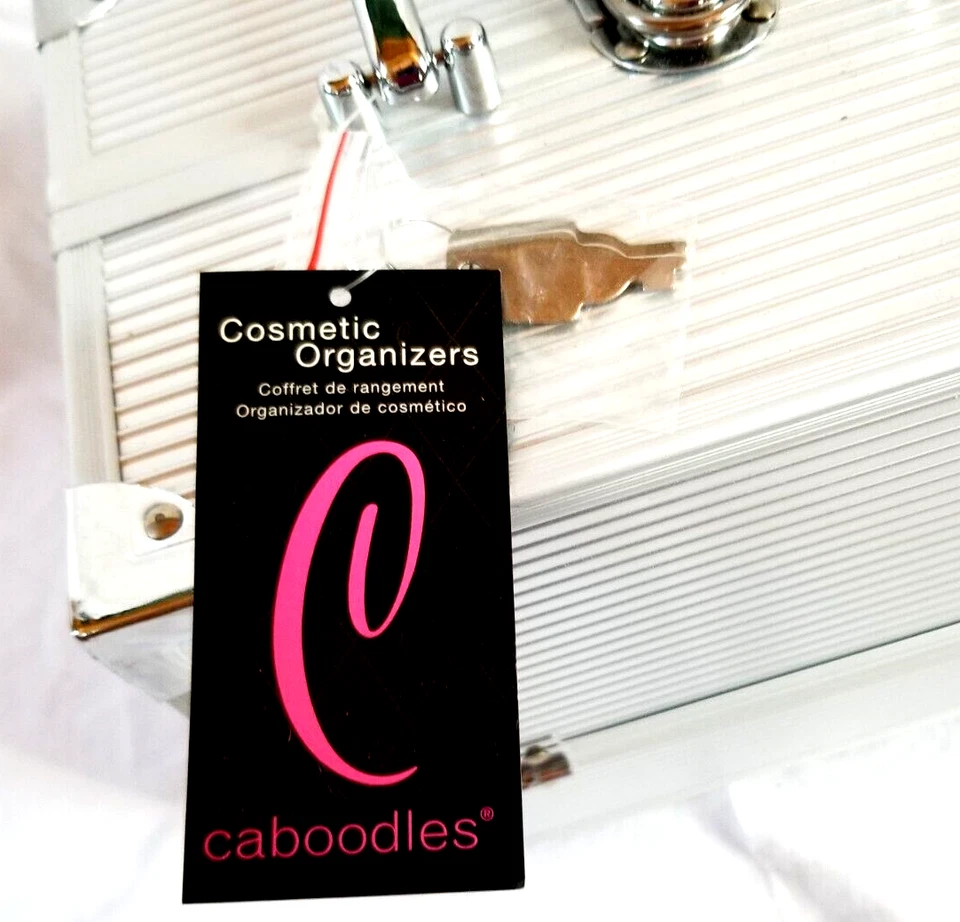 Estuche Tren Cosmético Maquillaje Caboodles con Cierre de Llave Nuevo Con Etiquetas Rock Star 992468 Foto 4 de 4