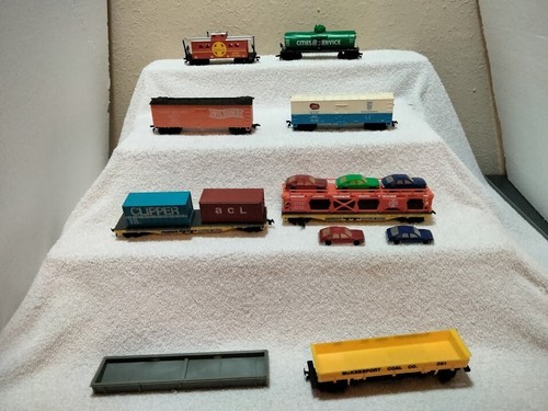 HO Scale Life Like Freight Car Lot of 7 - 2545, 8350, 6532, 999850, 291, 97566