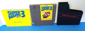 Super Mario Bros 3 (Nintendo Entertainment System 1990) cartridge, Manual & Hold