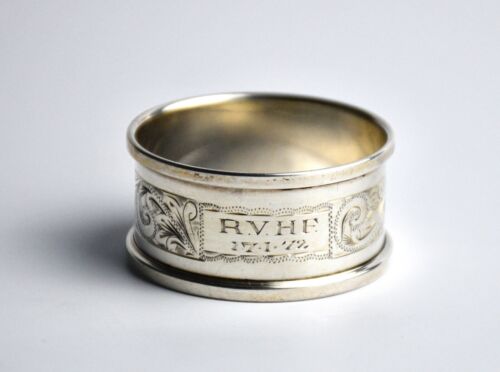 Sterling Silver Napkin Ring Birmingham 1971 by Henry Griffiths & Sons - Picture 2 of 4