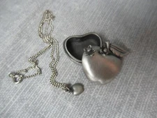 Vintage Torino Pewter Jewelry Apple Set - Pin Earring Pendant Necklace Box e5 sb