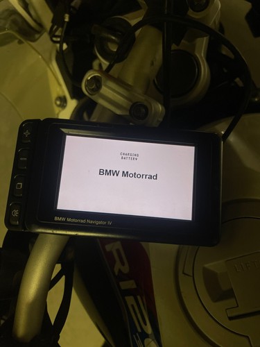 BMW MOTORRAD NAVIGATOR IV - Designed exclusively for BMW Motorcycles - Picture 10 of 13