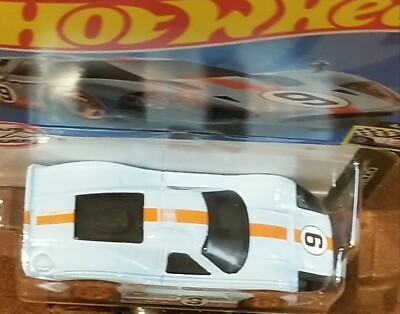 2022 Hot Wheels '67 Ford GT40 Mk.IV Retro Racers 58/250 4/10 HCT72