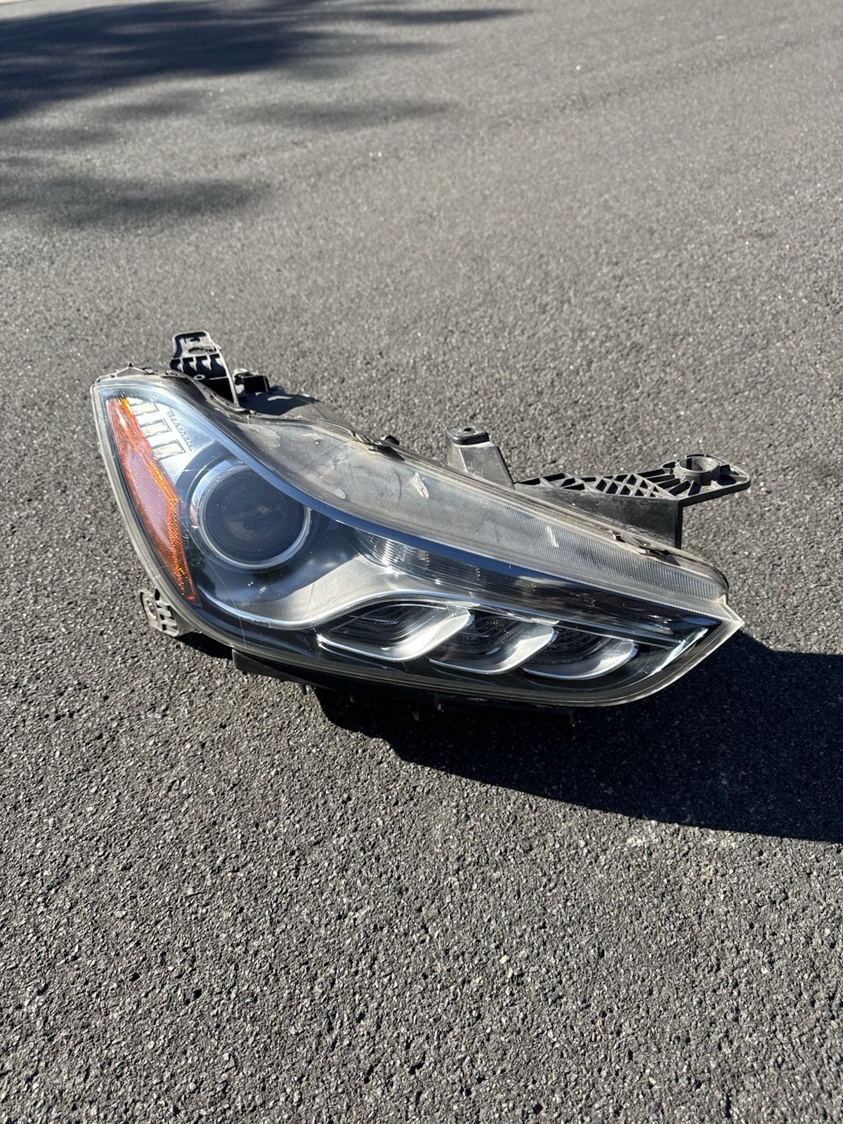 Maserati Ghibli 2014-2017 Right Headlight P/N 670005474