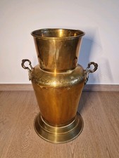 Antiker Messing Schirmst&auml;nder. Handgearbeitet mit verzierten Griffen