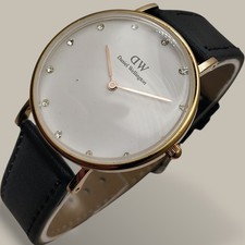 Daniel Wellington  34mm 2000s Japan Quartz Vintage Watch Fully Working  GL20