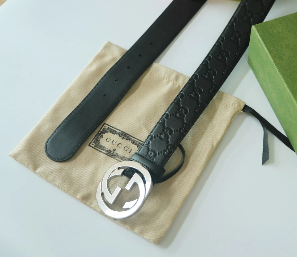 Cinturón Gucci Cuero Negro Plateado Hebilla GG Foto 3 de 4