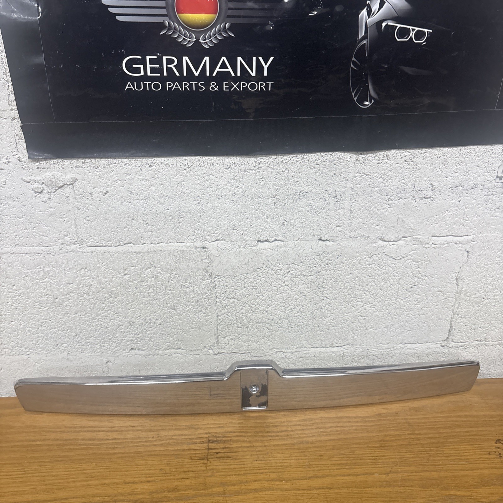 Rolls Royce Ghost trunk lid boot finishing plate trim oem #014