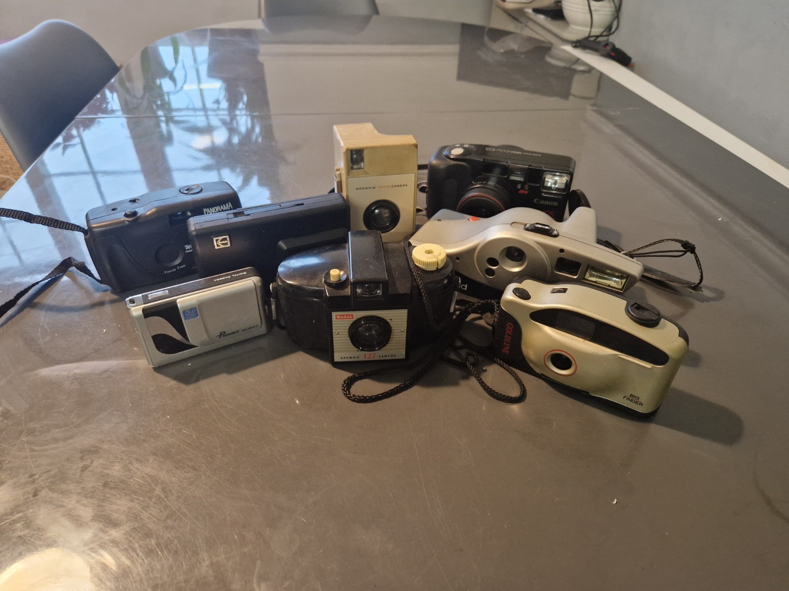 Job Lot Of Vintage Cameras Including Canon, Kodak And Polaroid.