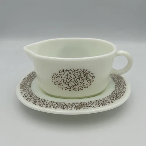 PYREX Vintage Woodland Brown Gravy Boat Sauce Pitcher Under Plate Saucer Holiday