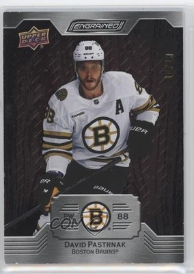 2023-24 Upper Deck Engrained Mahogany 10/10 David Pastrnak #42 0g27