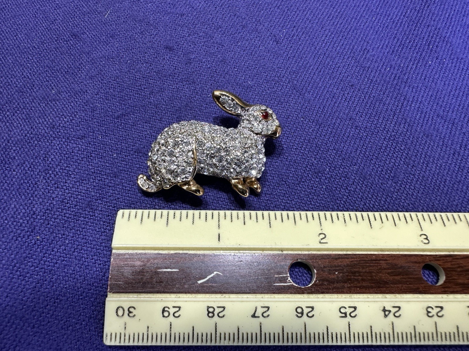 VTG KJL Kenneth Jay Lane Sparkling Bunny Rabbit E… - image 4