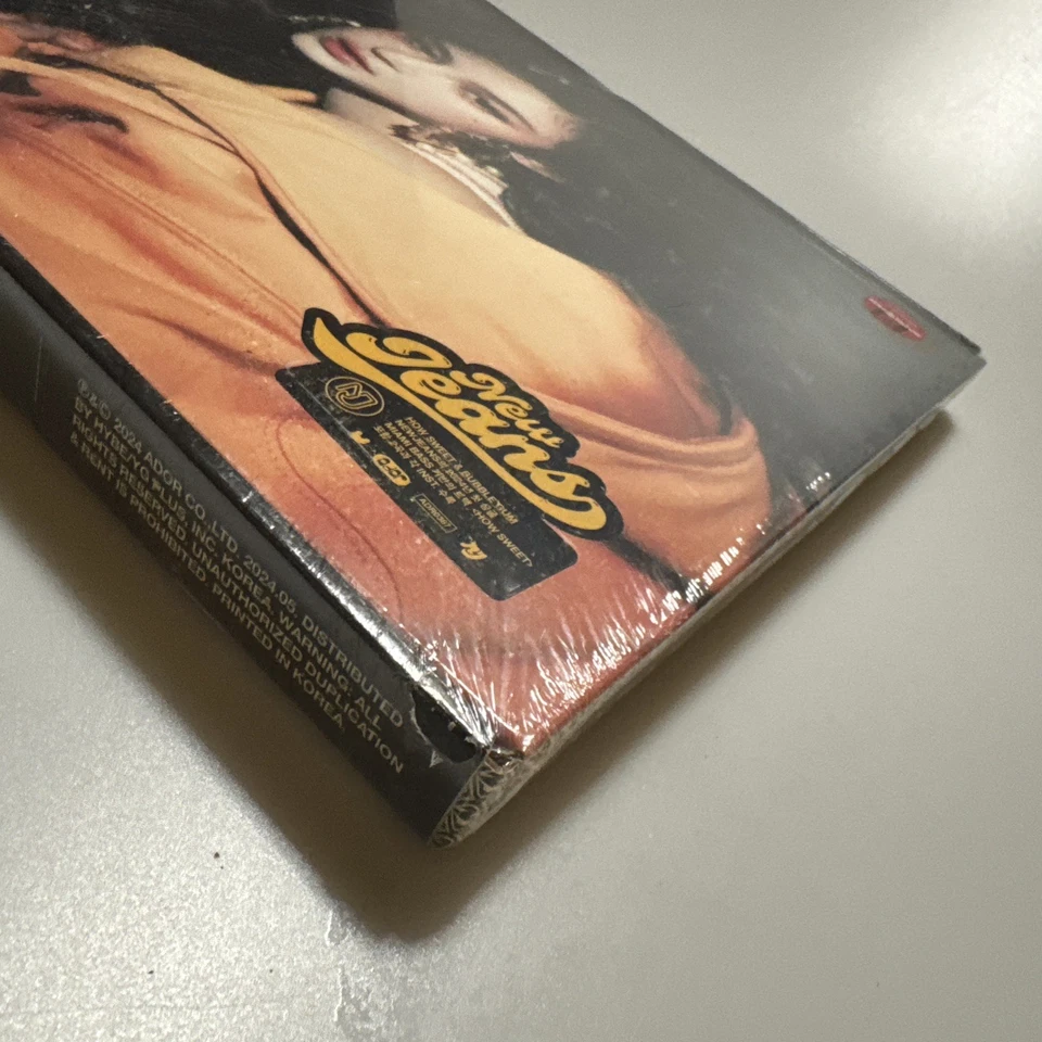 New Jeans - How Sweet & Bubble Gum Danielle Ver. SEALED Foto 3 de 4