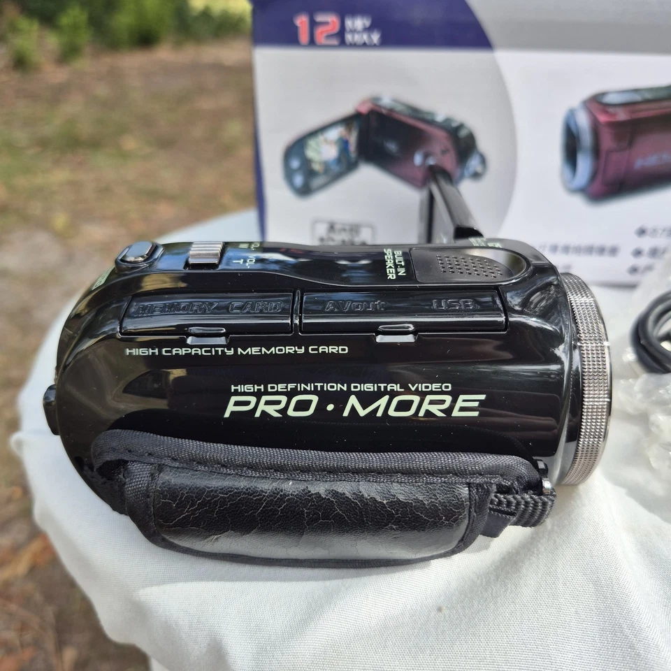 Pro-More High Definition 12 MP Handycam Camcorder W/Bag New Tested Works Perfect - Image 3 of 4