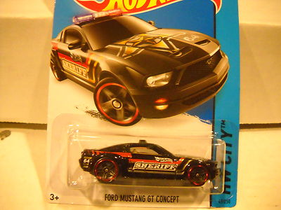 HOT WHEELS FORD MUSTANG GT CONCEPT ON CARD
